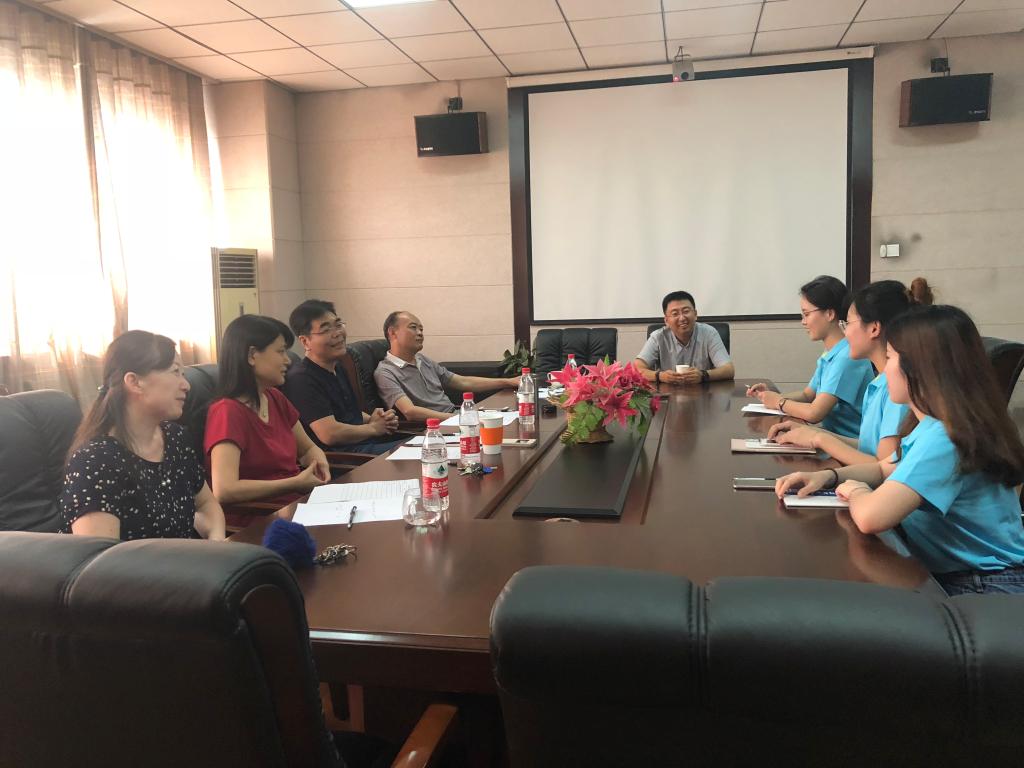 黄金娱乐城
举办“优秀夏令营”座谈会.jpg